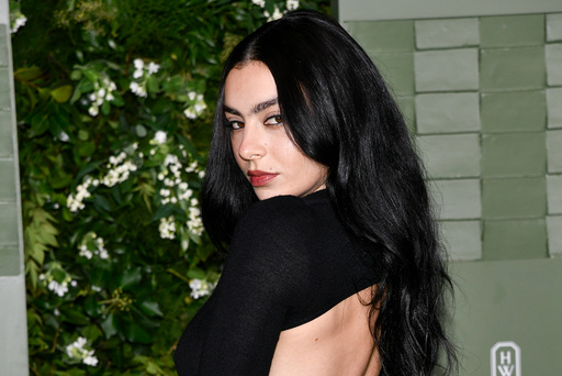 Charli XCX om liksomdokumentaren: – Presis fremstilling av det jeg har opplevd i musikkbransjen