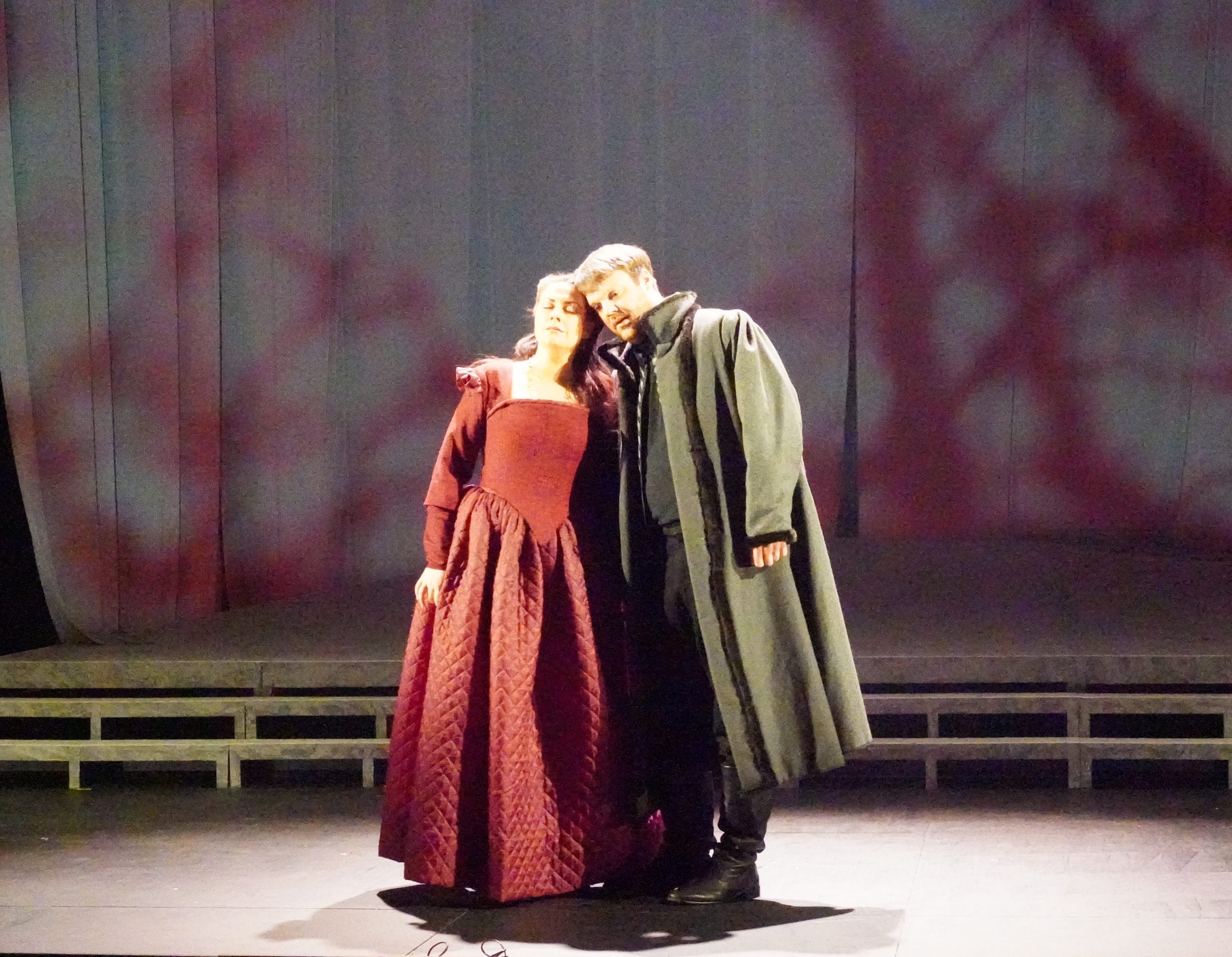 Rykter, hat og brennende kjærlighet