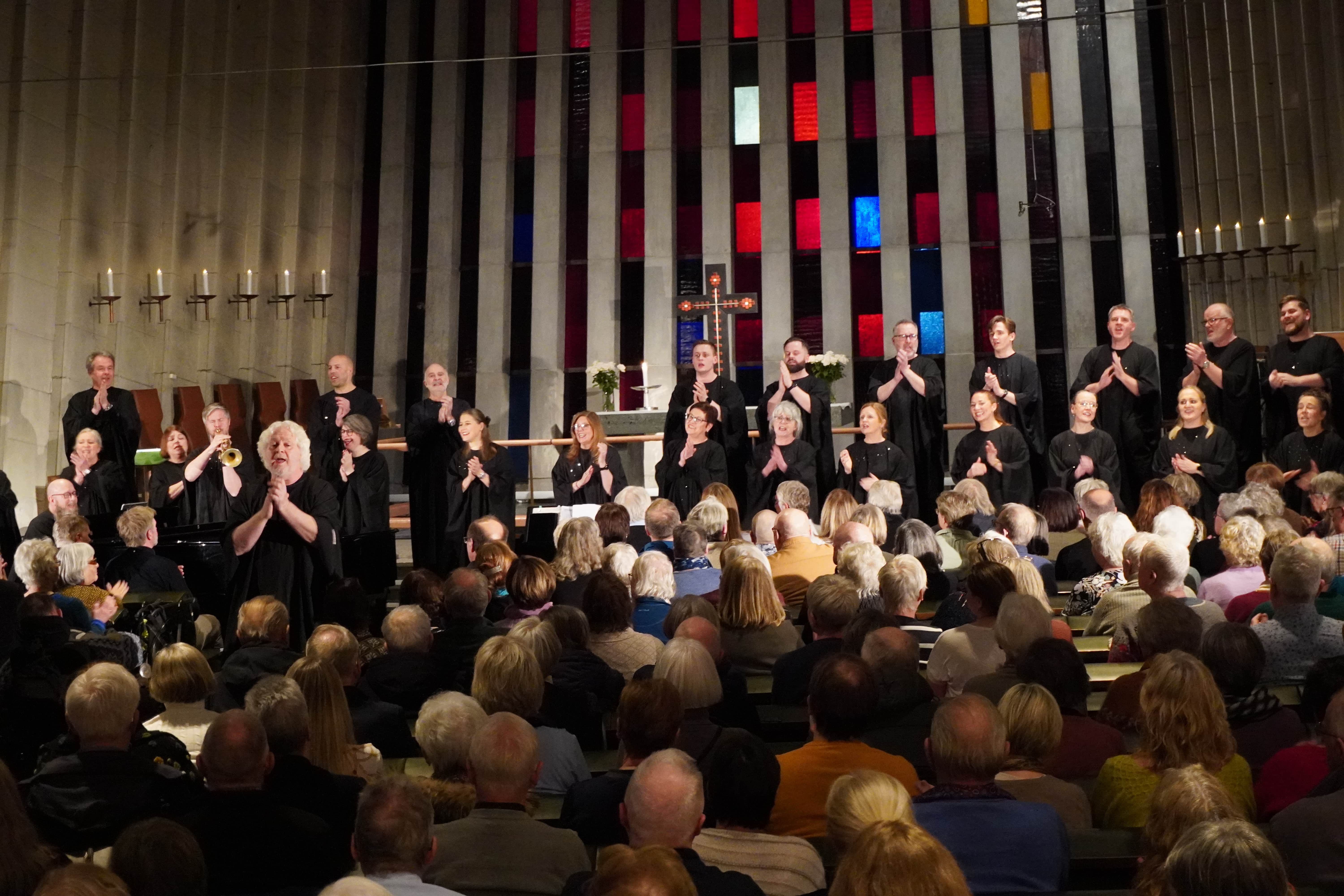 SKRUKs konsert var en flott feiring av Marit Carlsen