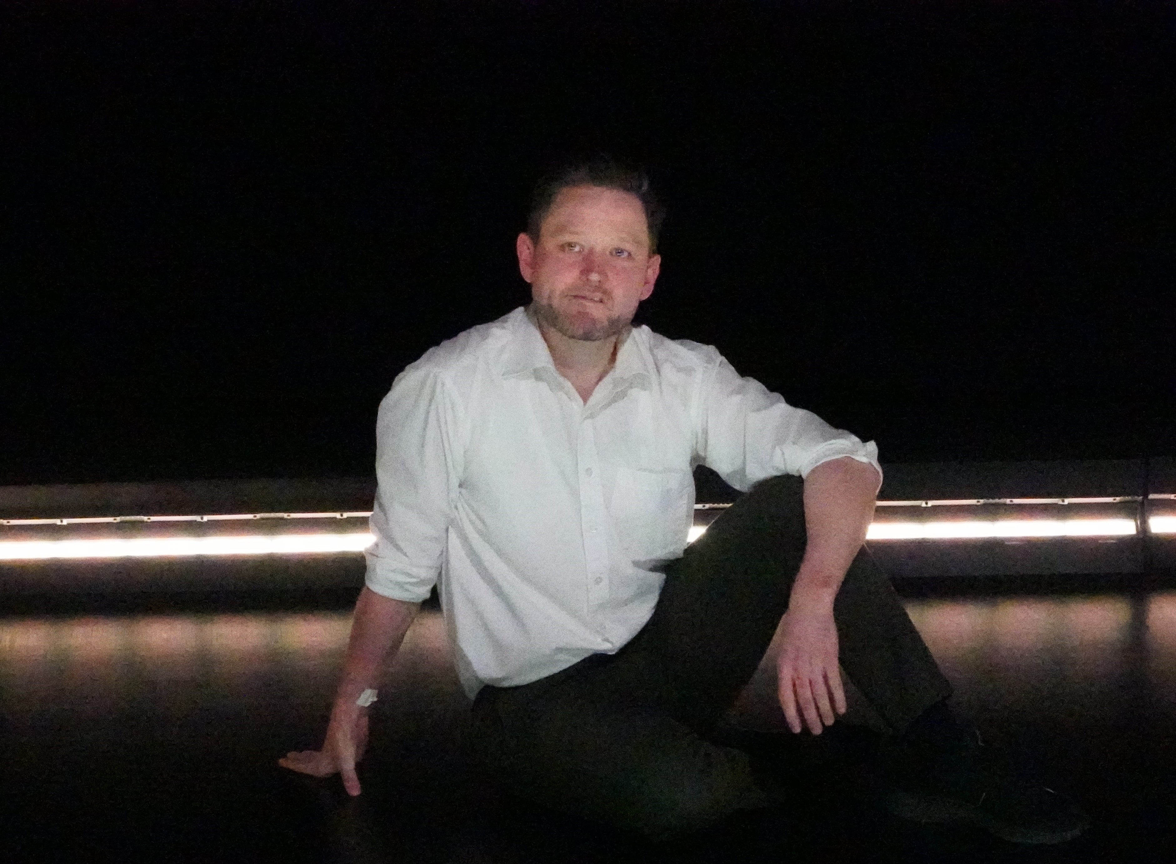 Han er en som synger…