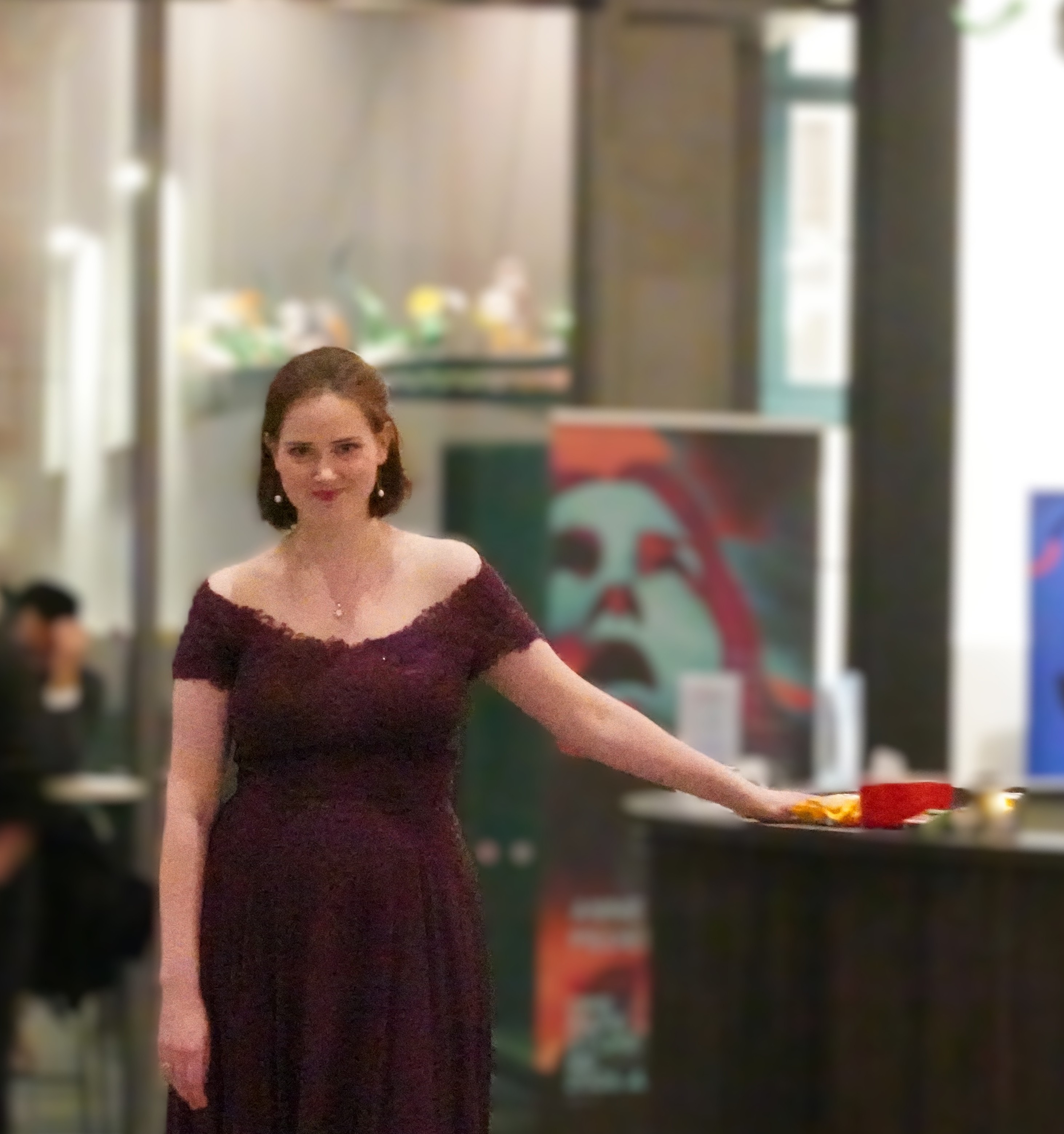 Christina Jønsi, en sterk tilstedeværelse på scenen