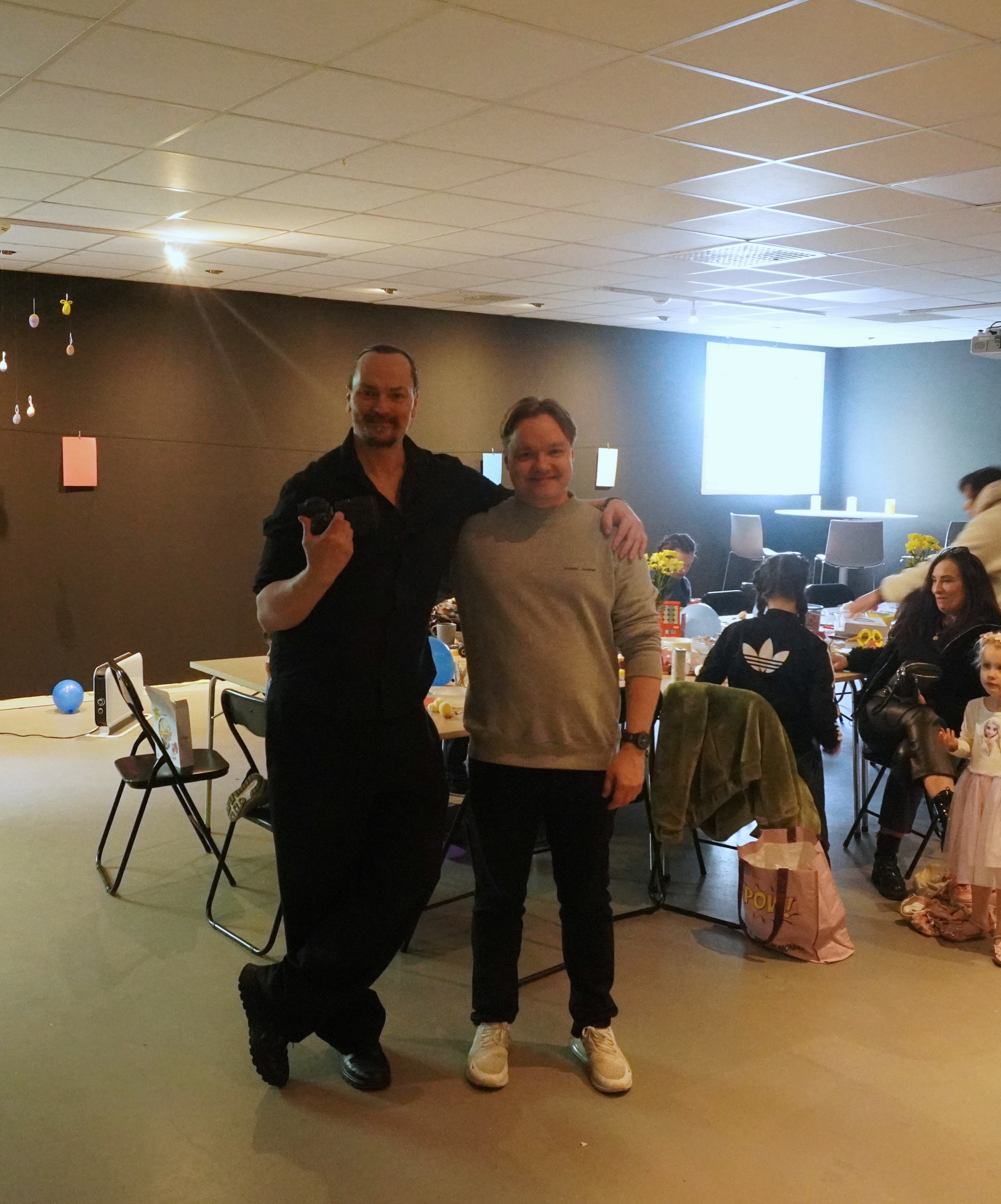 Påske, Kunst, kreativitet og fellesskap hos Nordic Light