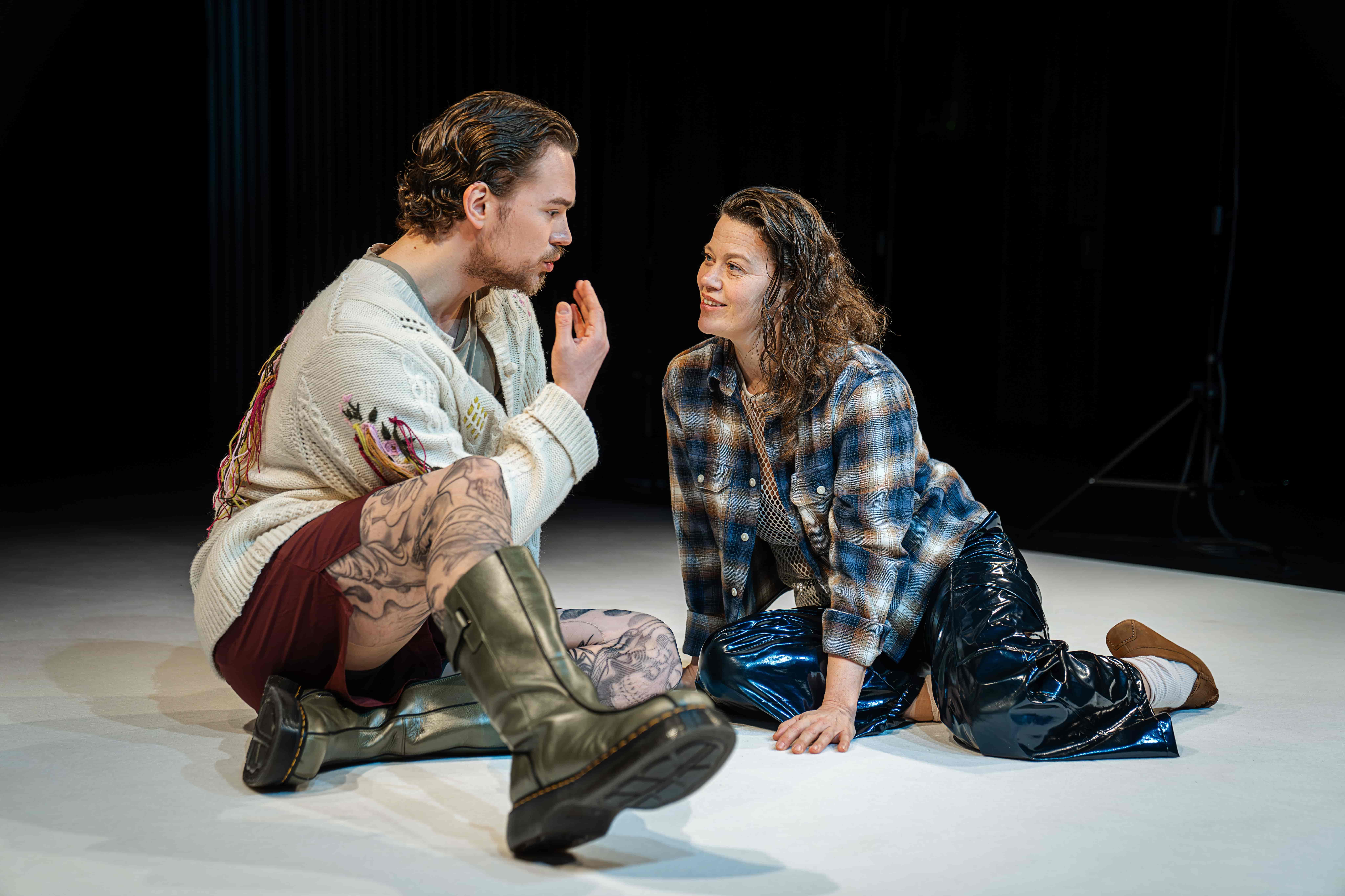 Ein kyrkjegard utan stillheit