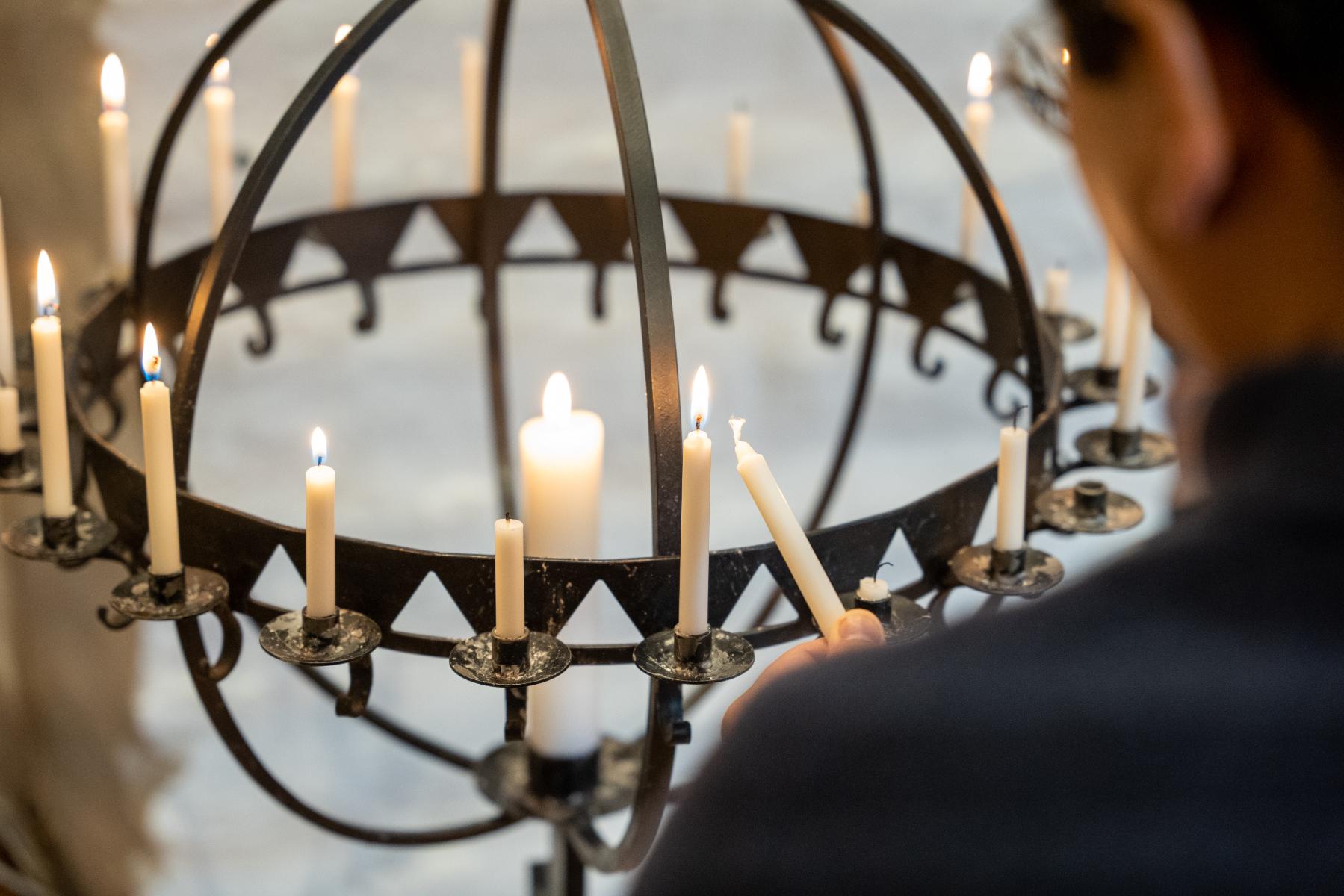 Den norske kirke åpner dørene: – Vi er sammen om sorgen