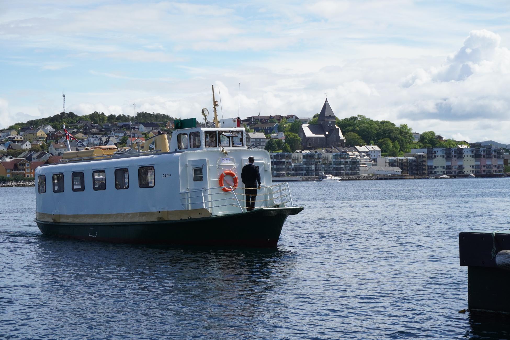 LEDER: La Sundbåten bli kirkeskip