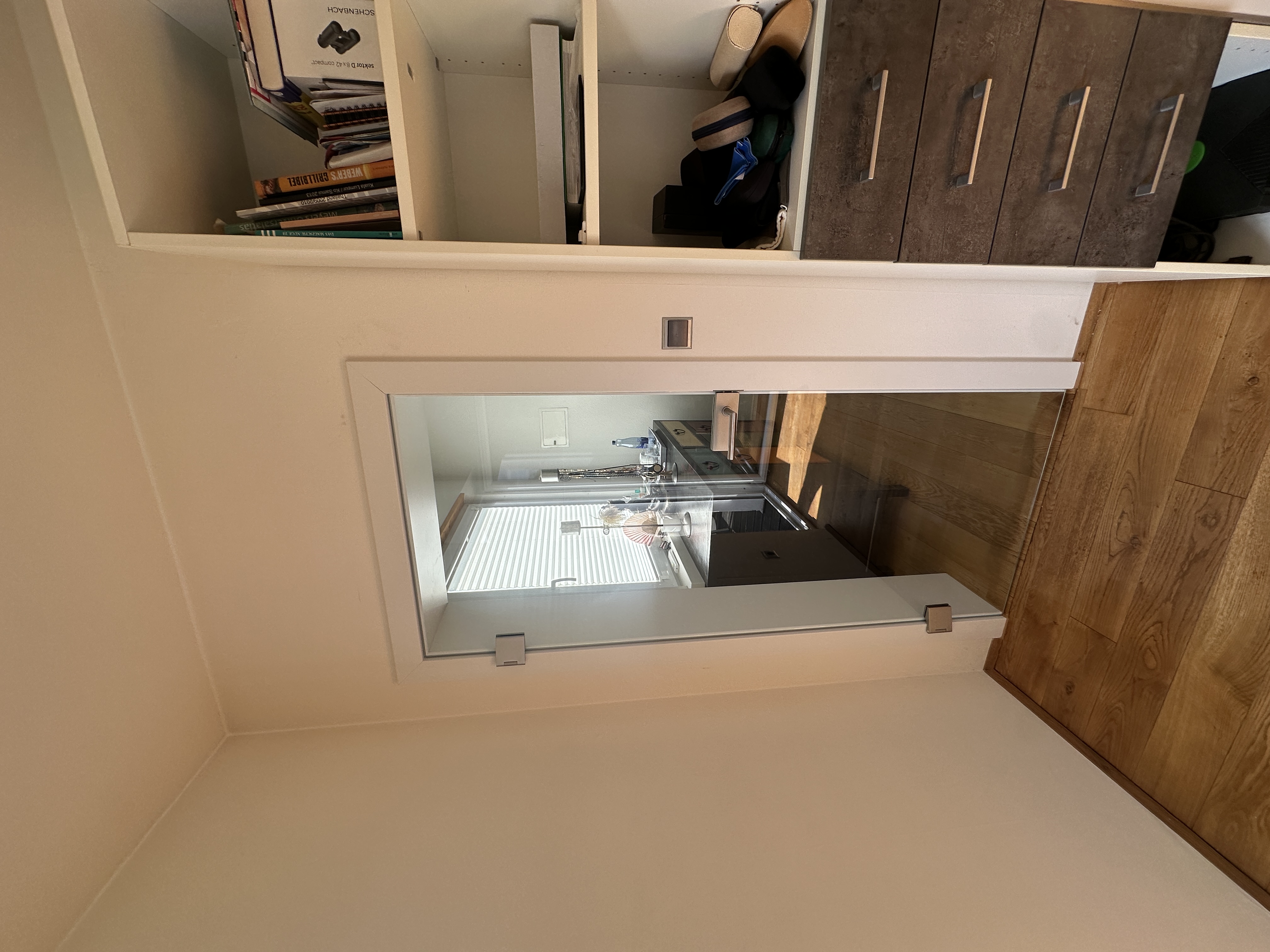 Ganzglas-Innentür mit weißer Zarge und Edelstahl-Drücker in Viernheim