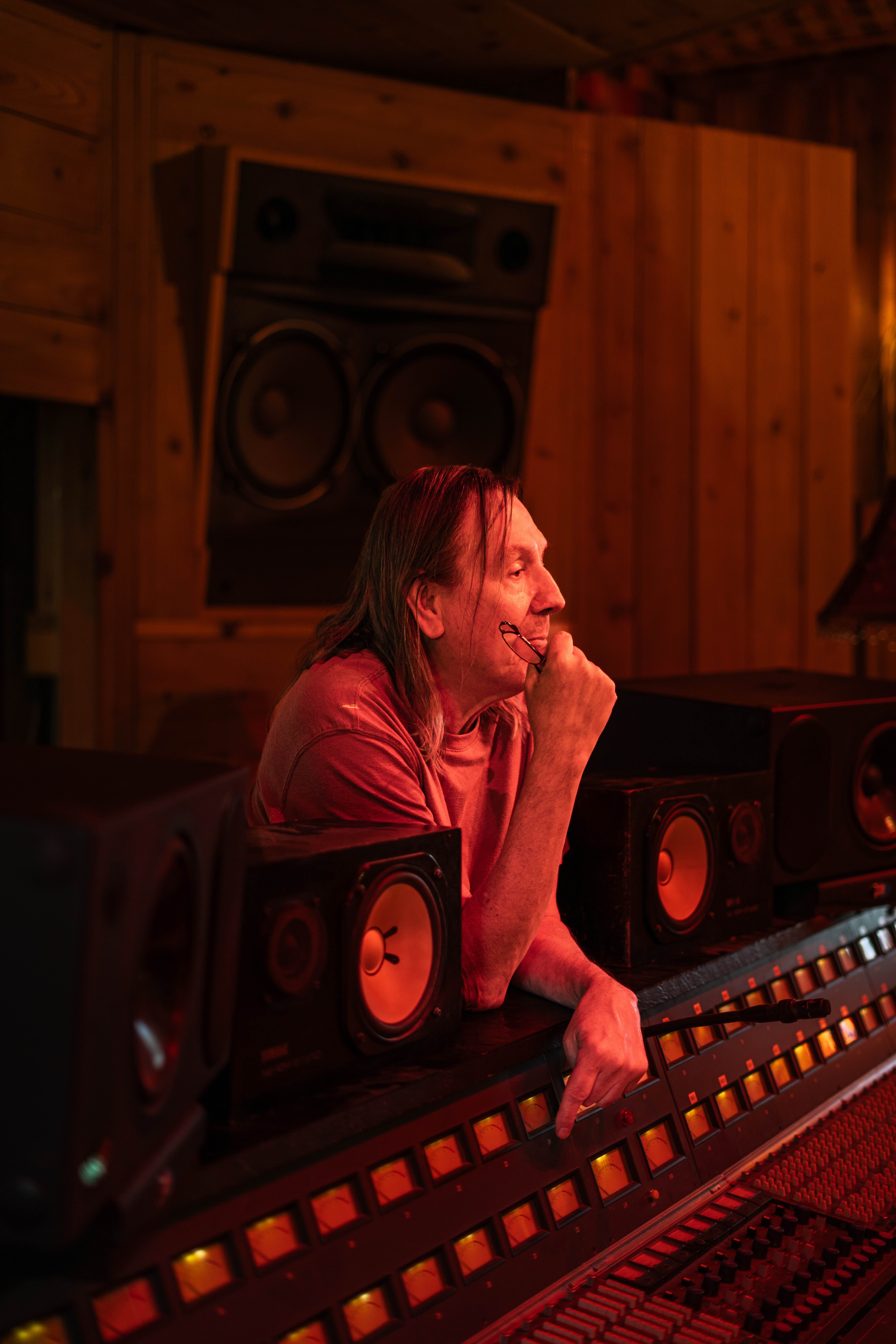 image of highend audio equipment (photography) (for a music studio)