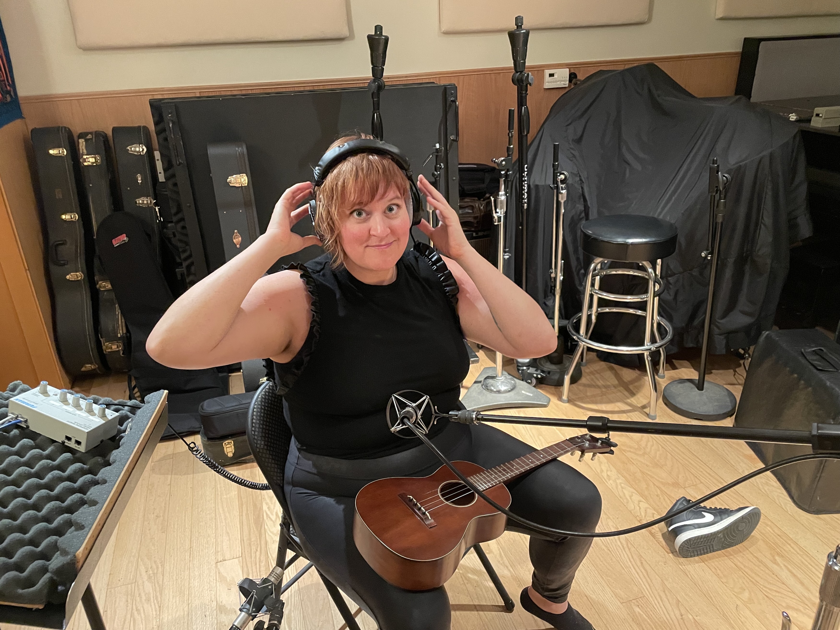 image of a band rehearsing