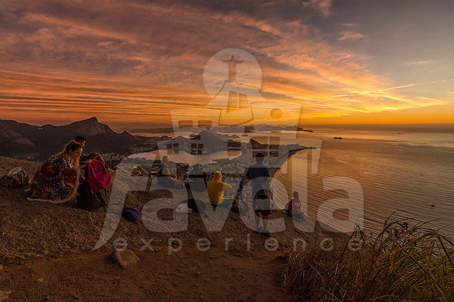 dois irmaos hike sunrise favela experience 05