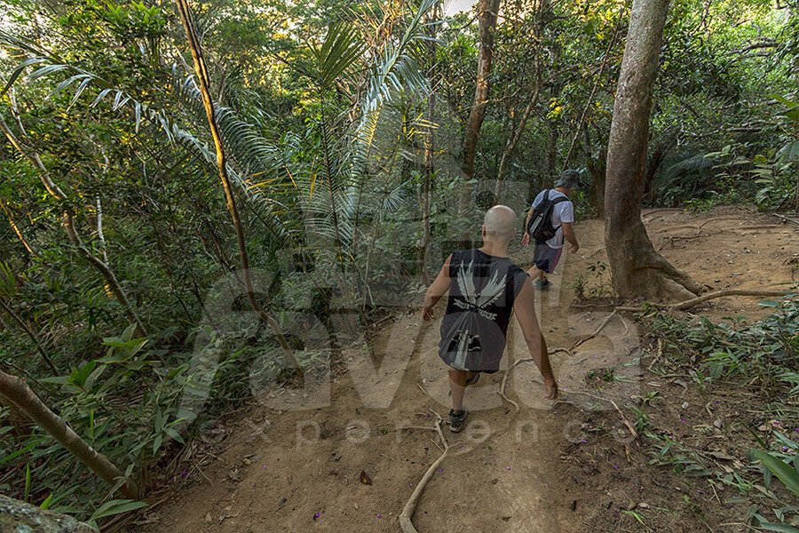 dois irmaos hike sunrise favela experience 08