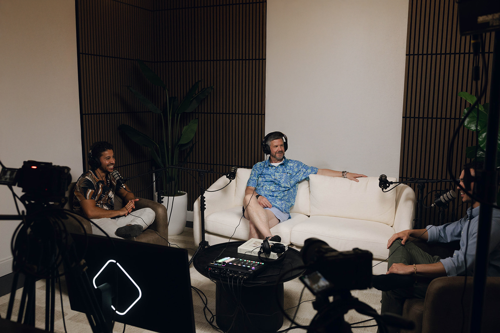 AI Podcast Dubbing in 2026: How One Recording Becomes a Global Show