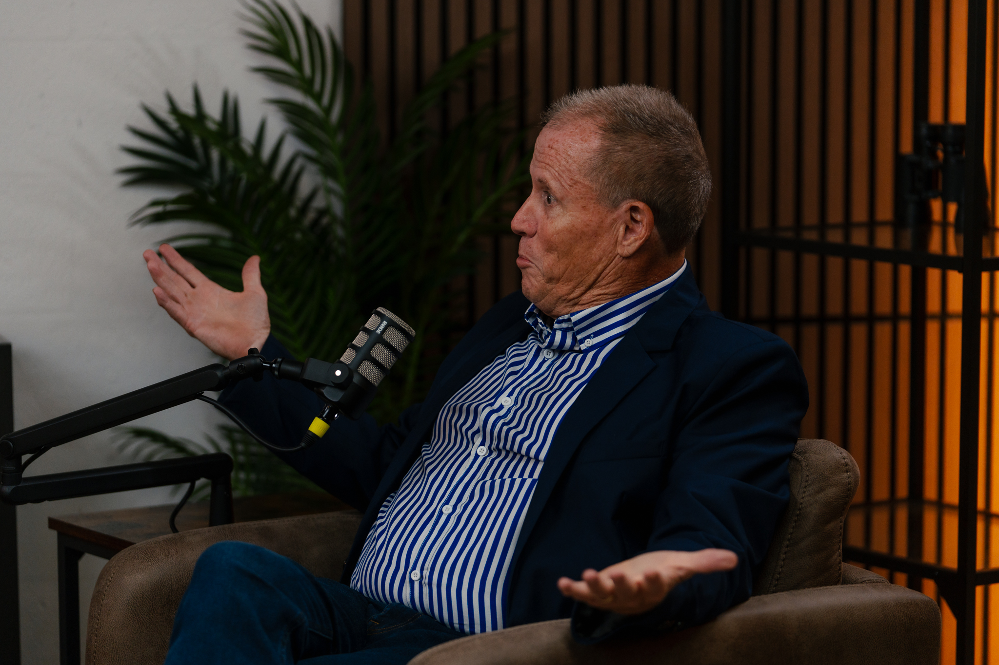 Executive Podcasts in 2026: Why B2B Leaders Are Turning Interviews Into Their Best Sales Tool