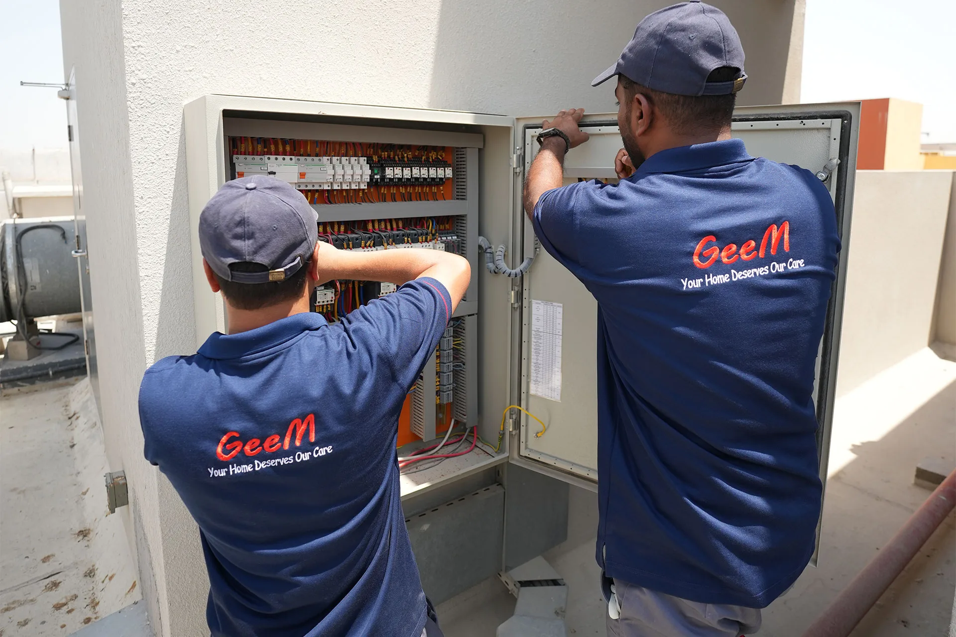 Hire an Electrical Maintenance Company