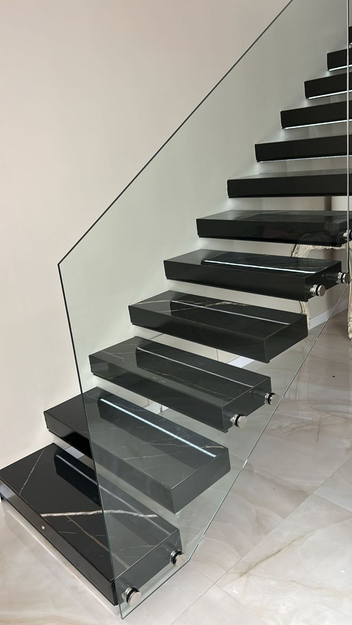 image of store interior (for a jewelry store)