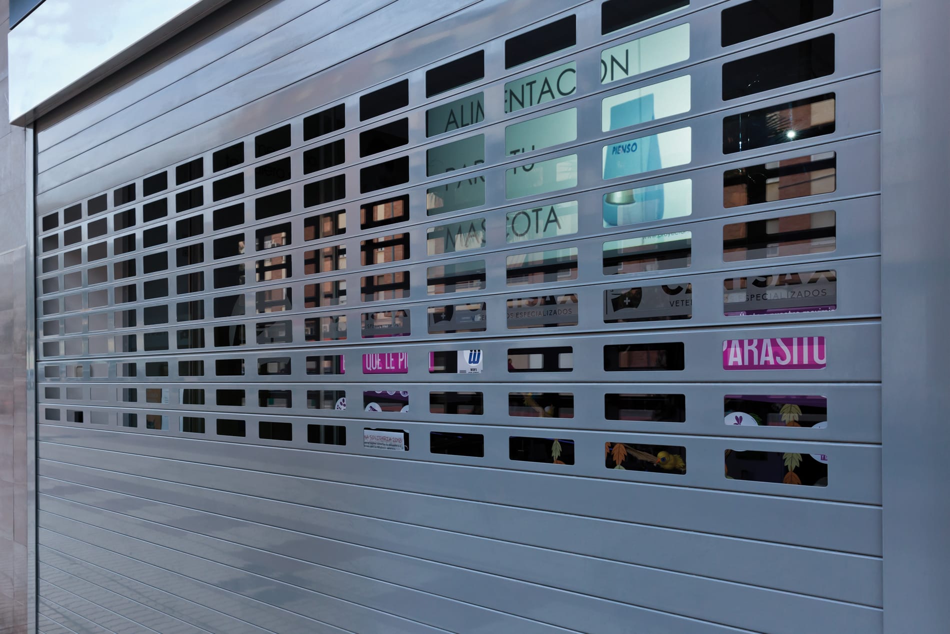 [background image] inviting spa exterior (for a massage therapist)