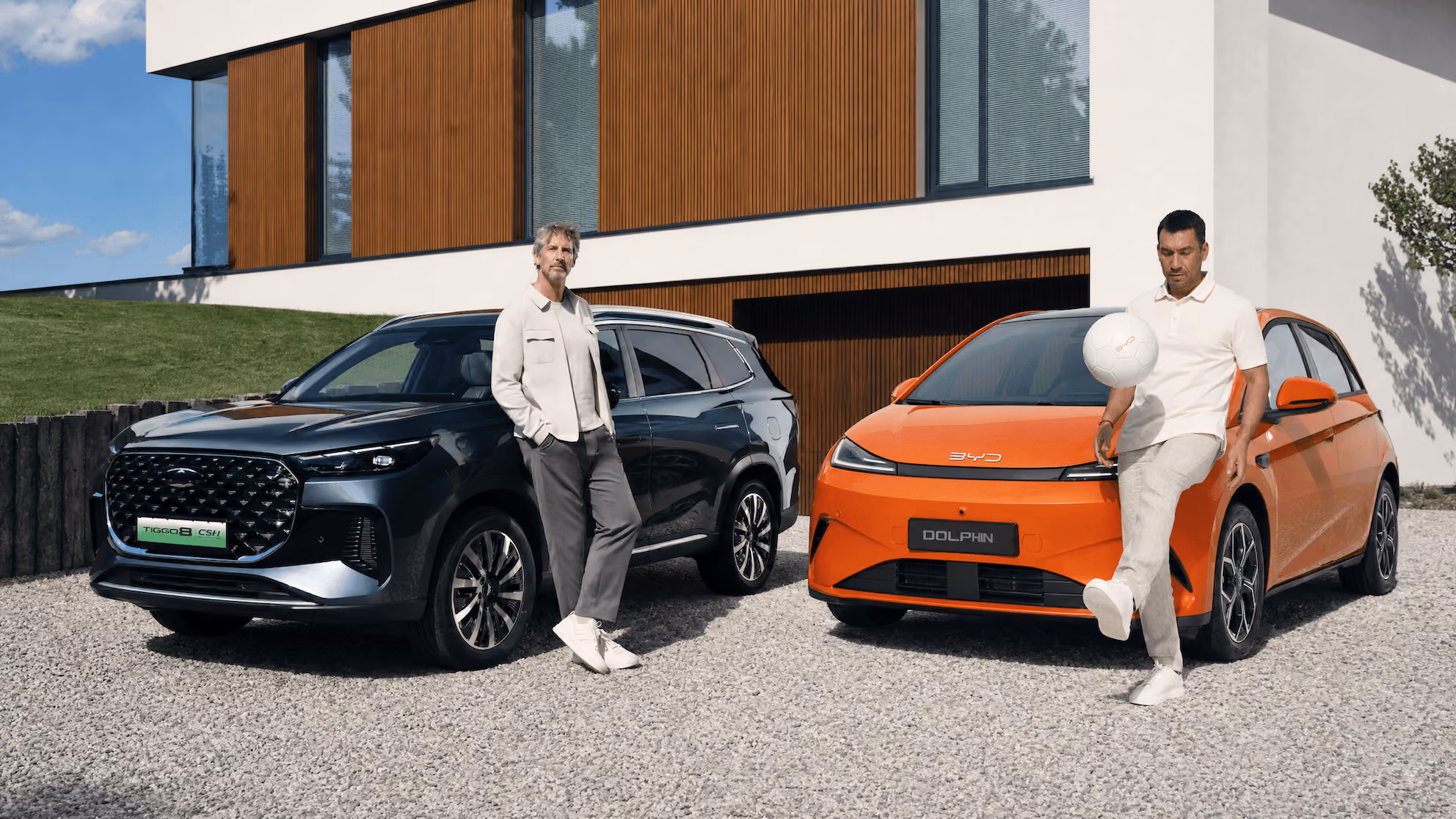 Ambassadeurs bij auto