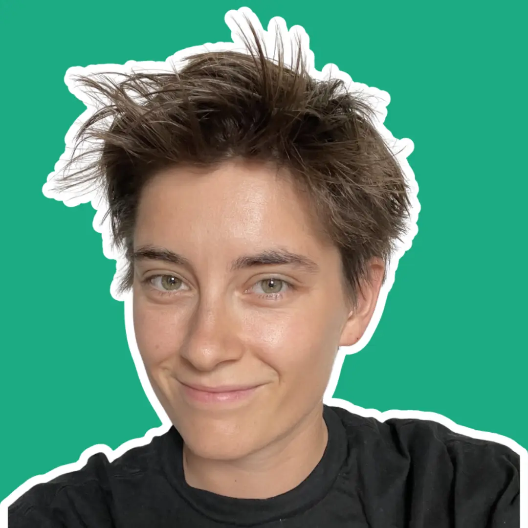 Simona's LinkedIn Photo