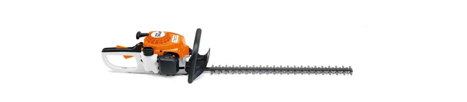 STIHL HS 45 Heckenschere, orange und weiß, liegend auf weißem Hintergrund, detaillierte Ansicht der Schneidmesser.