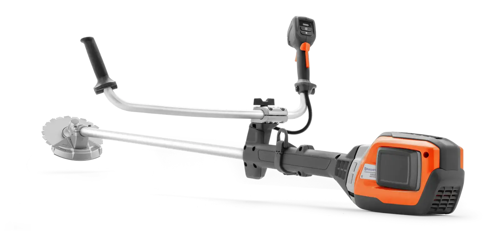 Husqvarna 535iFR Akku Freischneider mit Griff, Akku und Schneidkopf, isoliert vor schwarzem Hintergrund.
