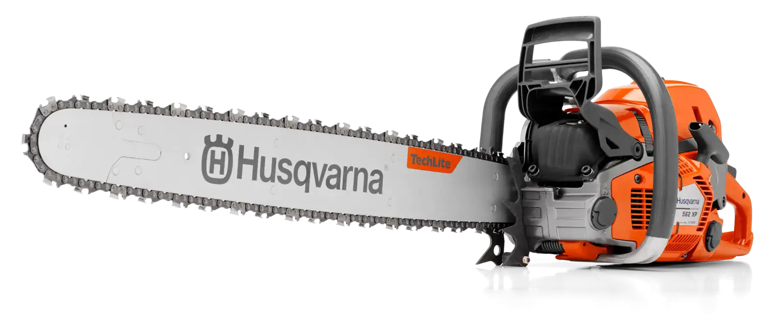 Husqvarna 562 XPG MARK II Kettensäge: Orangefarbenes Gehäuse mit Schwert und Kette, seitliche Ansicht.