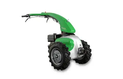 Grüner Rapid MONDO M141 Einachser Benzingeräte für die Gartenarbeit. Robuste Bauweise und einfache Handhabung.