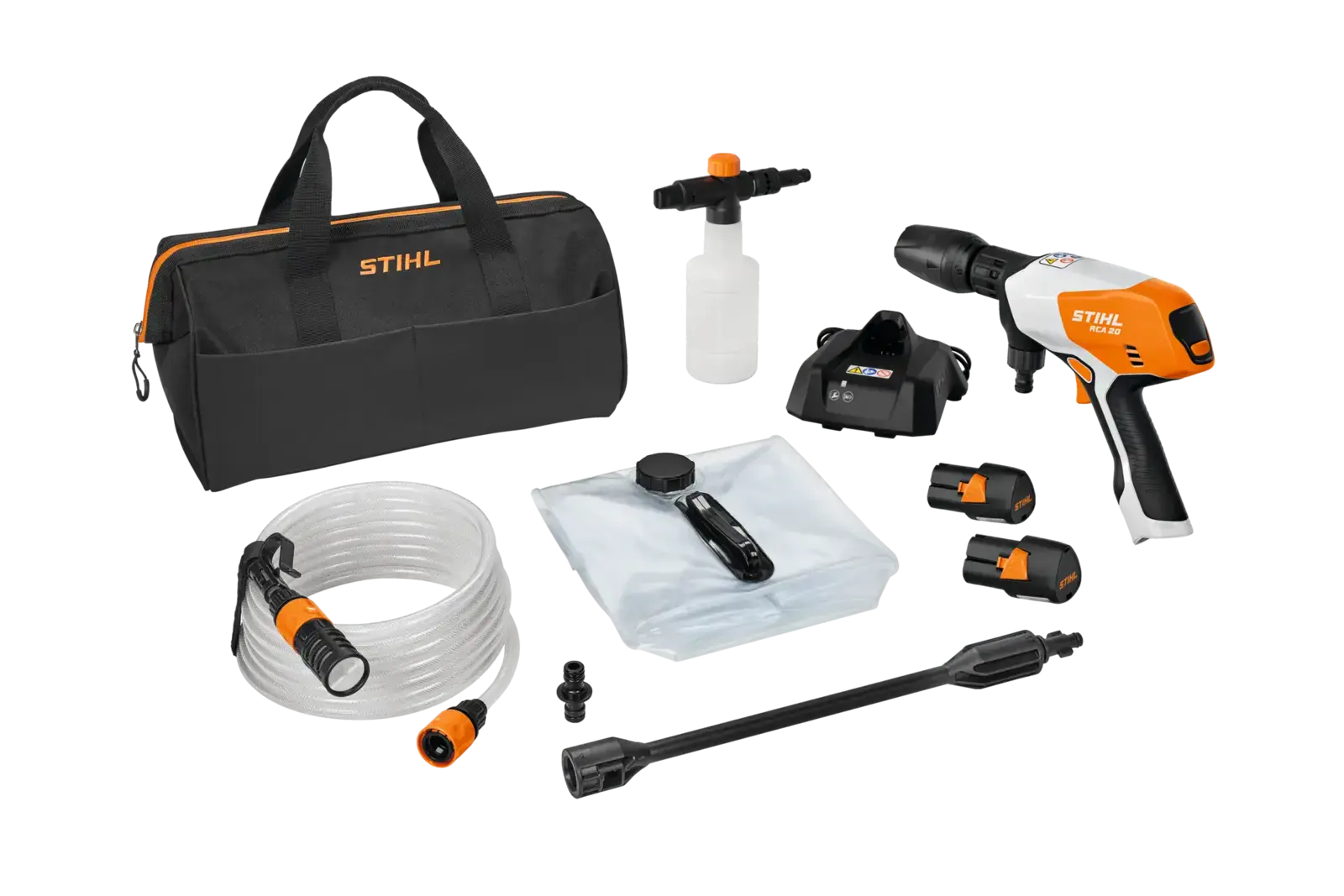 STIHL RCA 20 Akku-Reiniger Set mit Zubehör: Tasche, Sprühflasche, Akkus, Ladegerät, Schlauch und Düsen für vielseitige Anwendungen.