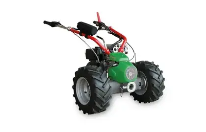 Bild eines Rapid REX Einachser Benzingeräte, ein vielseitiges Gerät für Landwirtschaft und Gartenarbeit.