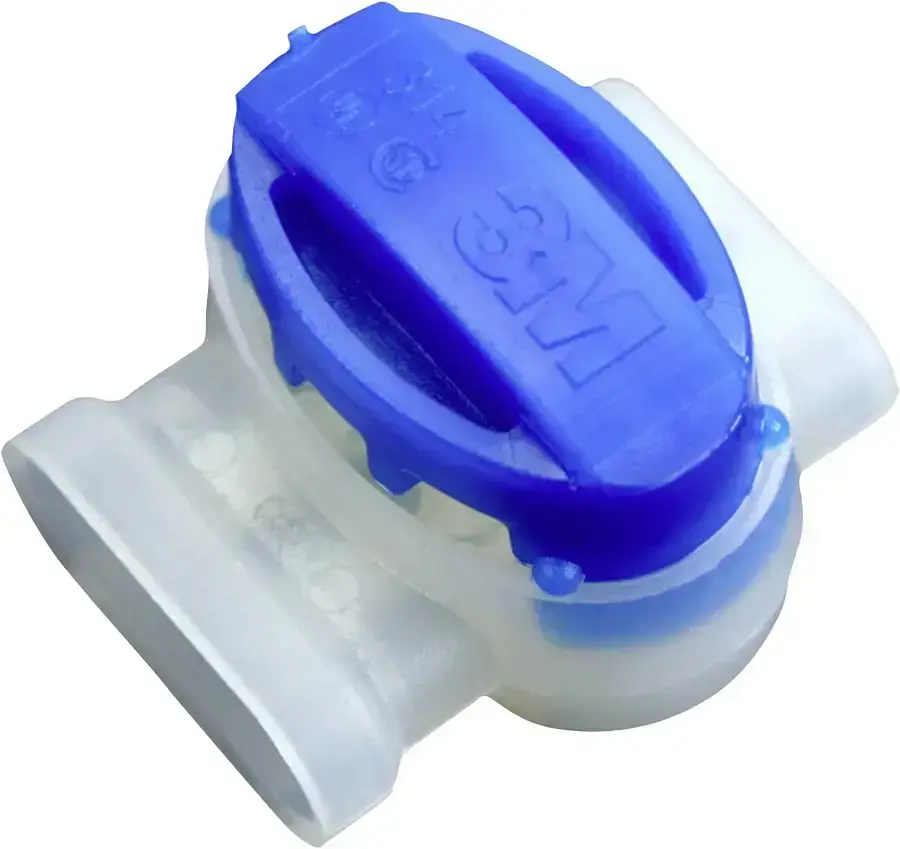 Husqvarna KABELVERBINDER Akkugeräte, ein transparenter Kabelverbinder mit blauem Klickverschluss für sichere Begrenzungskabelverbindungen von Rasenrobotern.