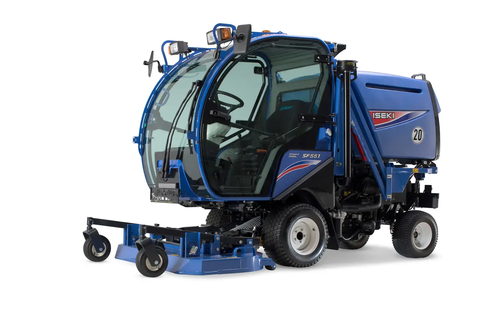 Blauer ISEKI SF551 Aufsitzmäher mit Kabine, seitlicher Auswurf und Mähwerk, für professionelle Rasenpflege und Grünflächenmanagement.