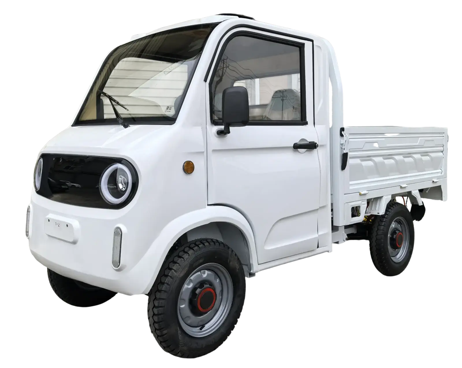 Carello ECO-RIDER Elektrogeräte: Weißer Elektrotransporter mit offener Ladefläche, ideal für umweltfreundlichen Transport.