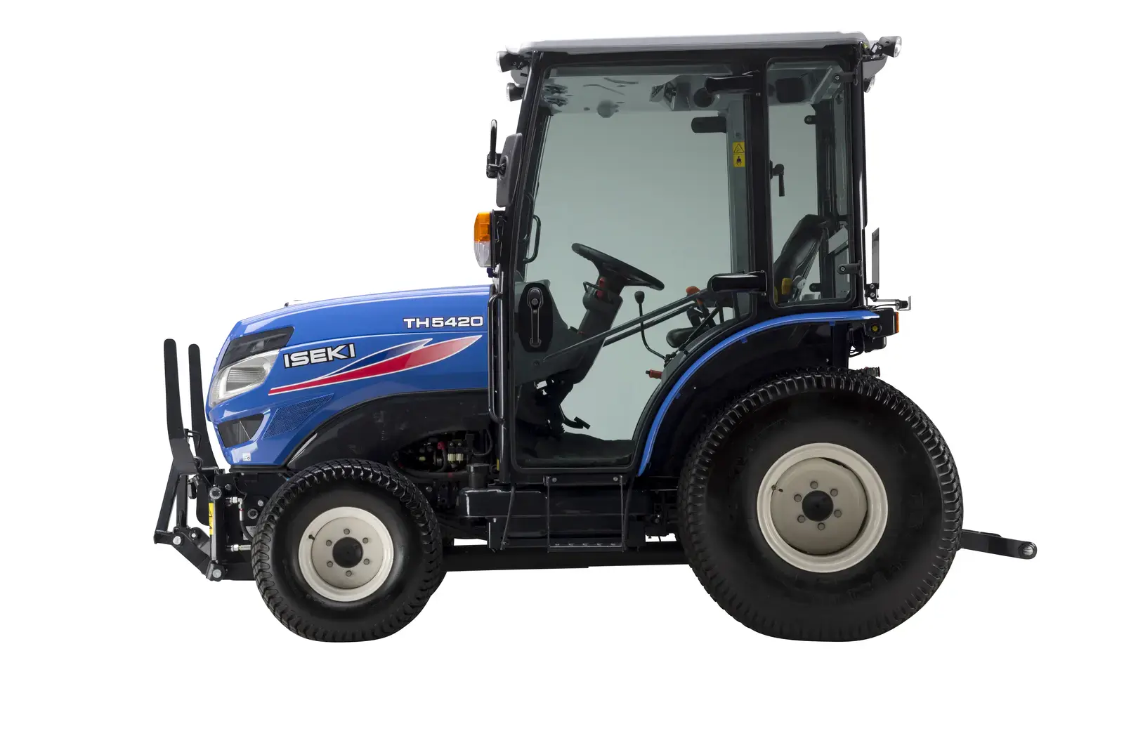 Blauer ISEKI TH5420AHLK Dieselgerät Traktor mit geschlossener Kabine, Seitenansicht. Ein vielseitiger Traktor für effiziente Arbeiten.