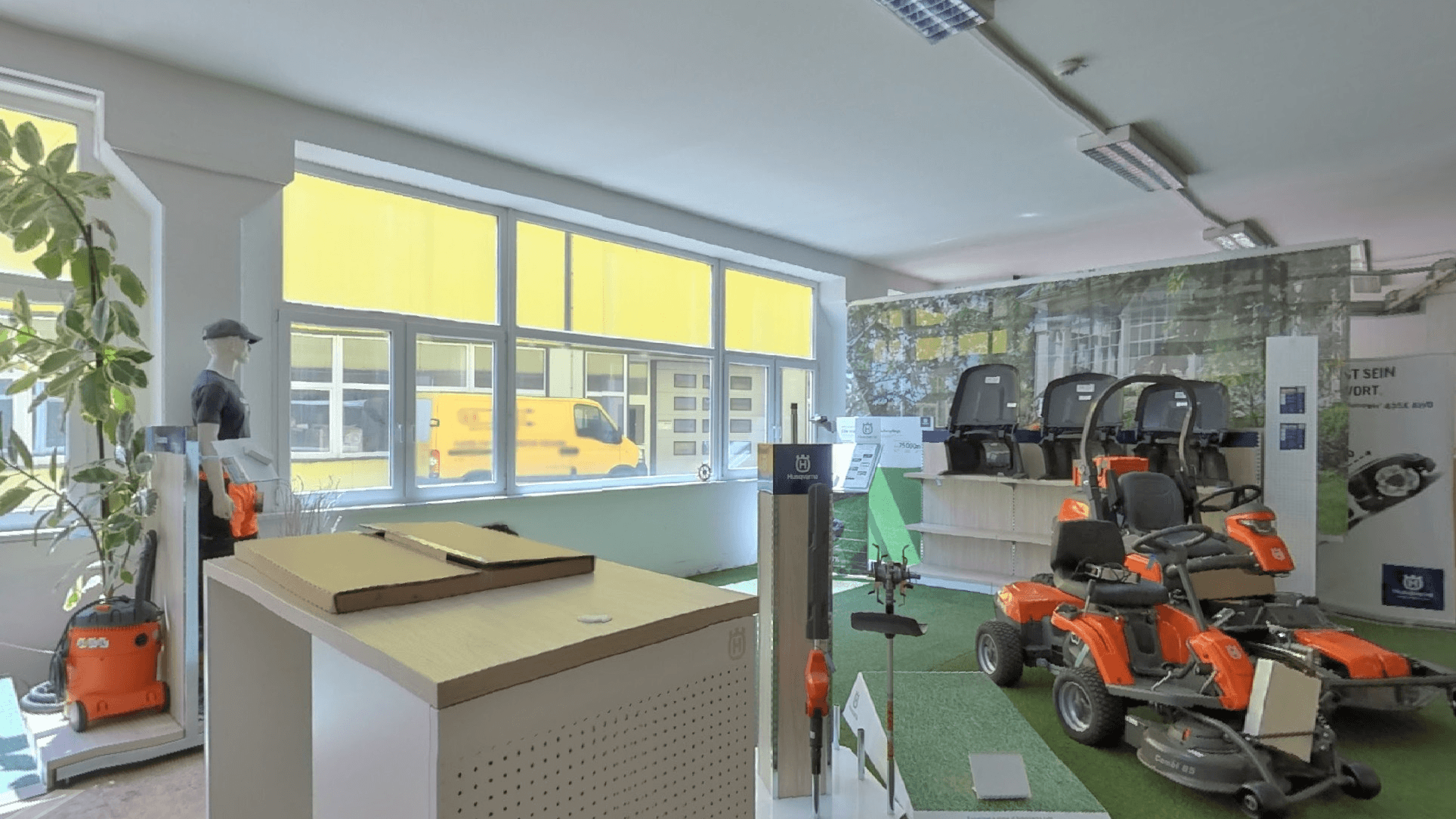 SGTech Gerasdorf - Innen - Werkbank Annahmestelle