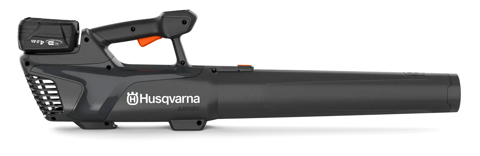 Detailansicht des Husqvarna ASPIRE B8X Akkugerät Laubbläsers in Dunkelgrau mit orangefarbenem Abzug und Akku, bereit für den Einsatz im Garten.