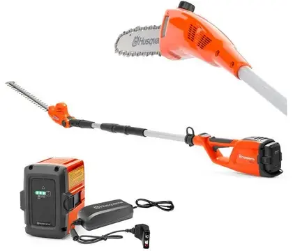 Husqvarna 120ITK4-PH Akku-Hochentaster mit Sägekopf und Heckenscheren-Aufsatz, inklusive Akku und Ladegerät.