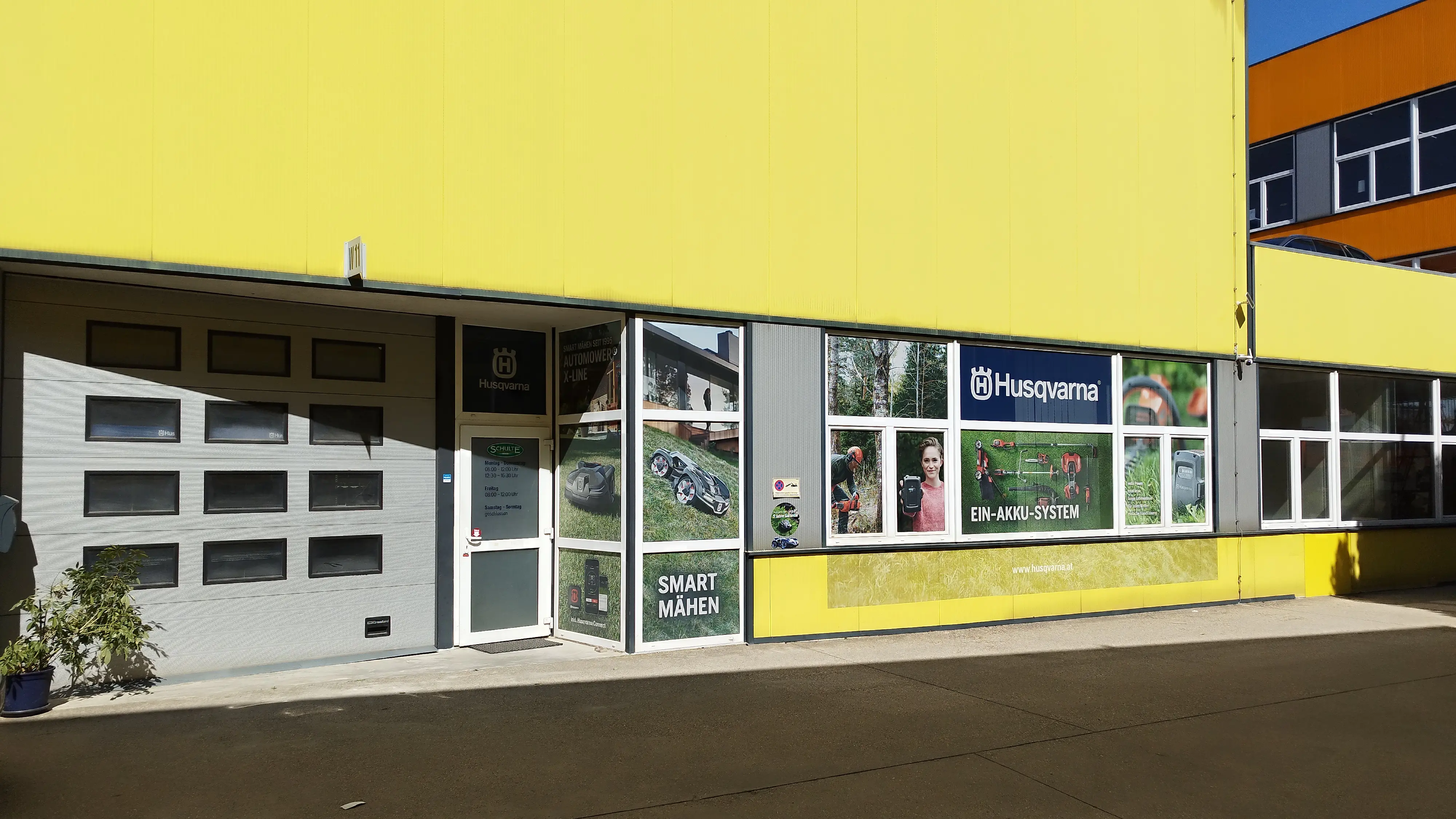 SGTech Gerasdorf - Innen - Eingang links