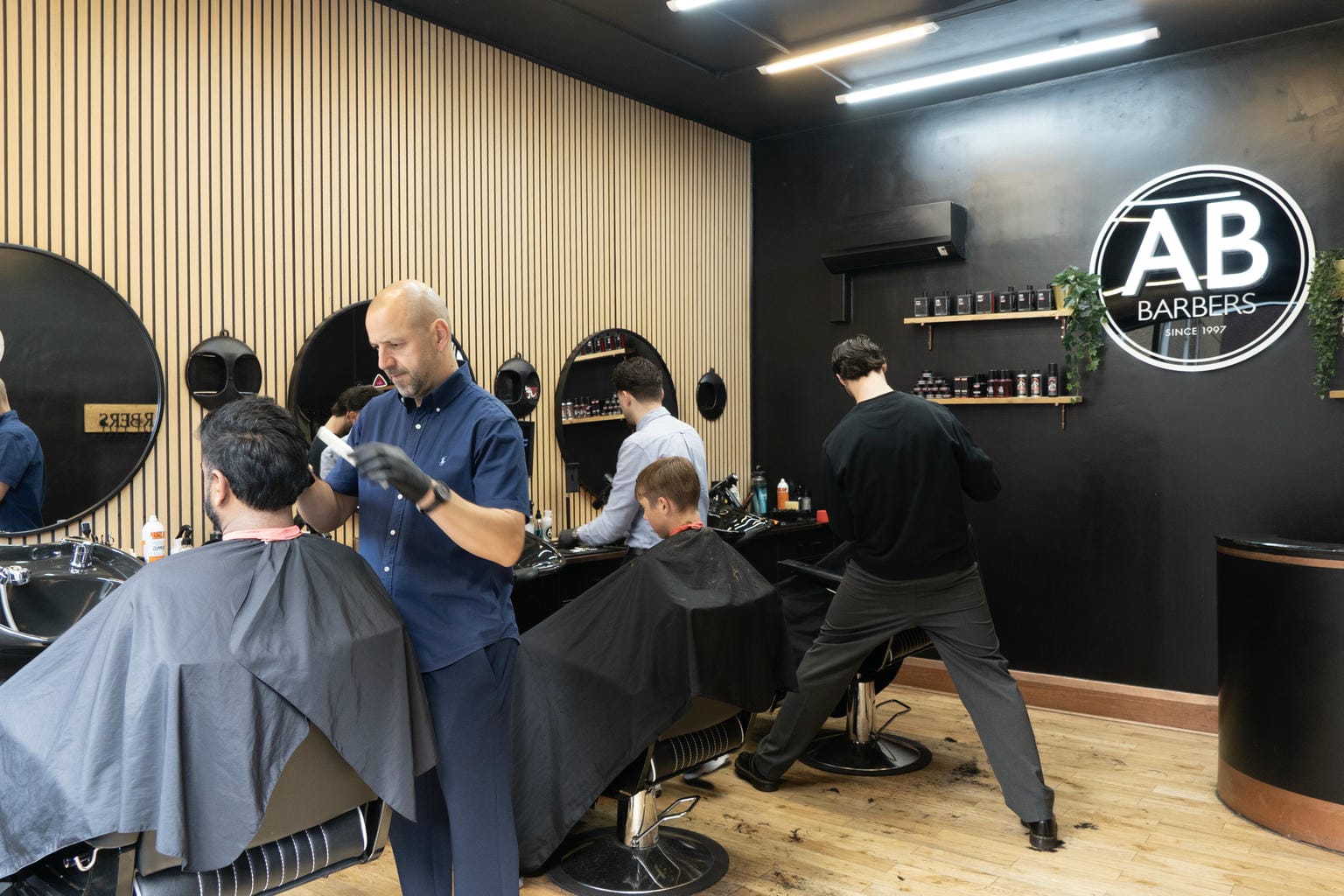 Barbers in Putney and Fulham at work