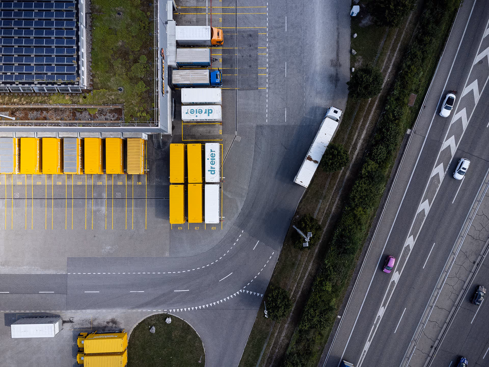 Drohnenaufnahme Postpaketzentrum