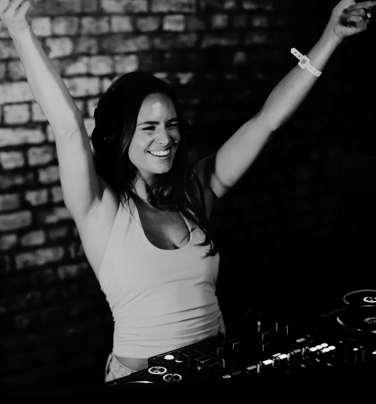 An LSA DJ course graduate performing at Ministry of Sound