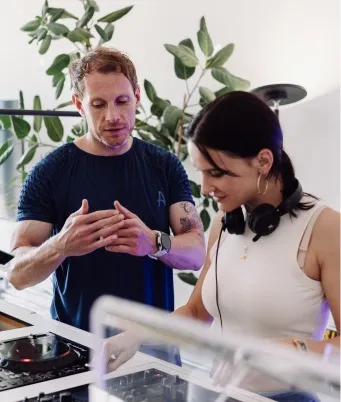 A friendly LSA tutor shares DJ gig advice an anecdotes 
