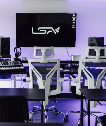 The music production classroom at London Sound Academy