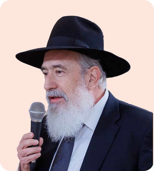 Hagaon Harav Nachum Yitzchok Boide against pale pink background