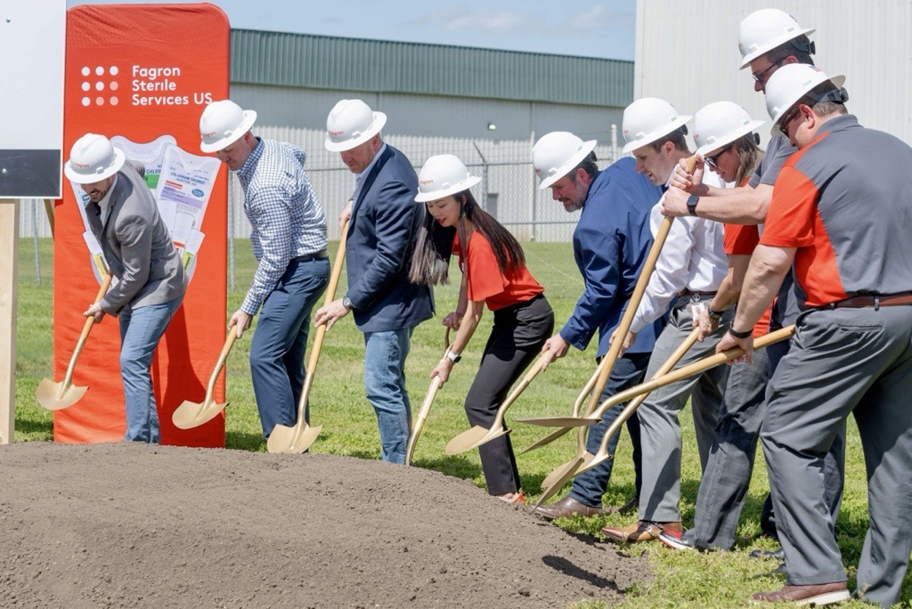Wichita Mayor Lily Wu and Fagron Sterile Services US leadership break ground on major facility expansion for Wichita operations.