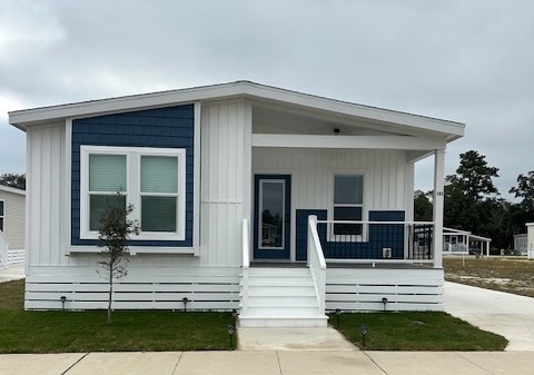 Palm Harbor Home at Riverwalk Landing Freeport Florida