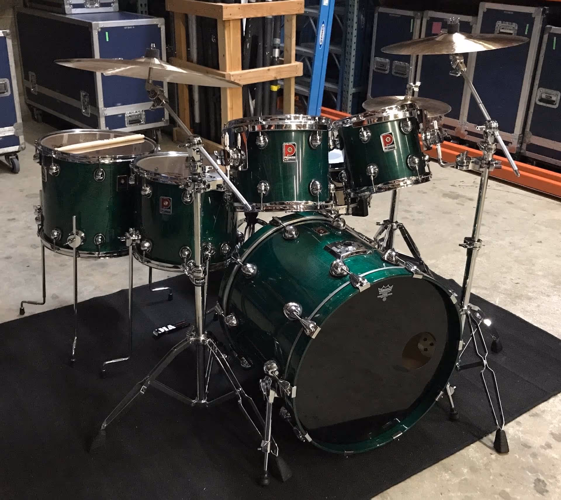 Premier Genista • Green Lacquer