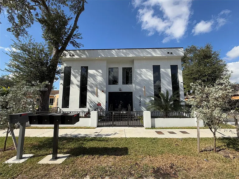 Property Card Item Image