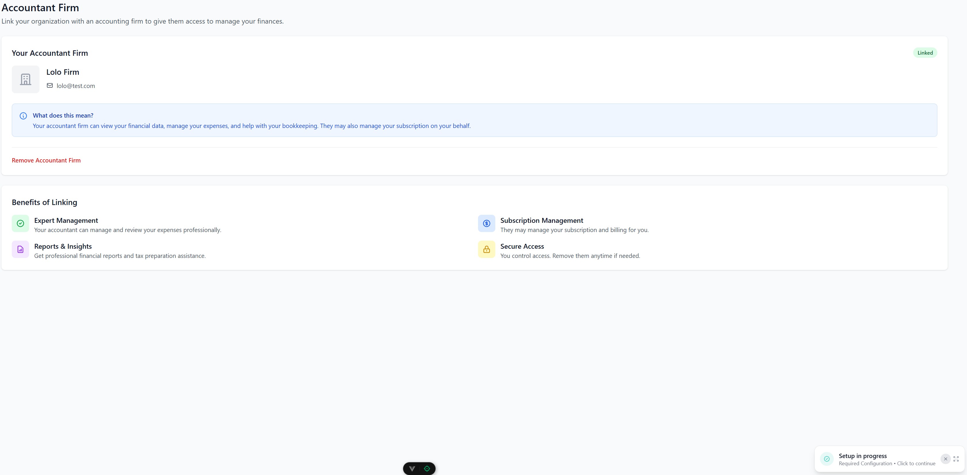 User interface for linking an accountant firm named Lolo Firm with email lolo@test.com, showing benefits like expert management, reports and insights, subscription management, and secure access.