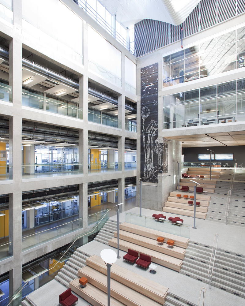 Finished floors in the university atrium