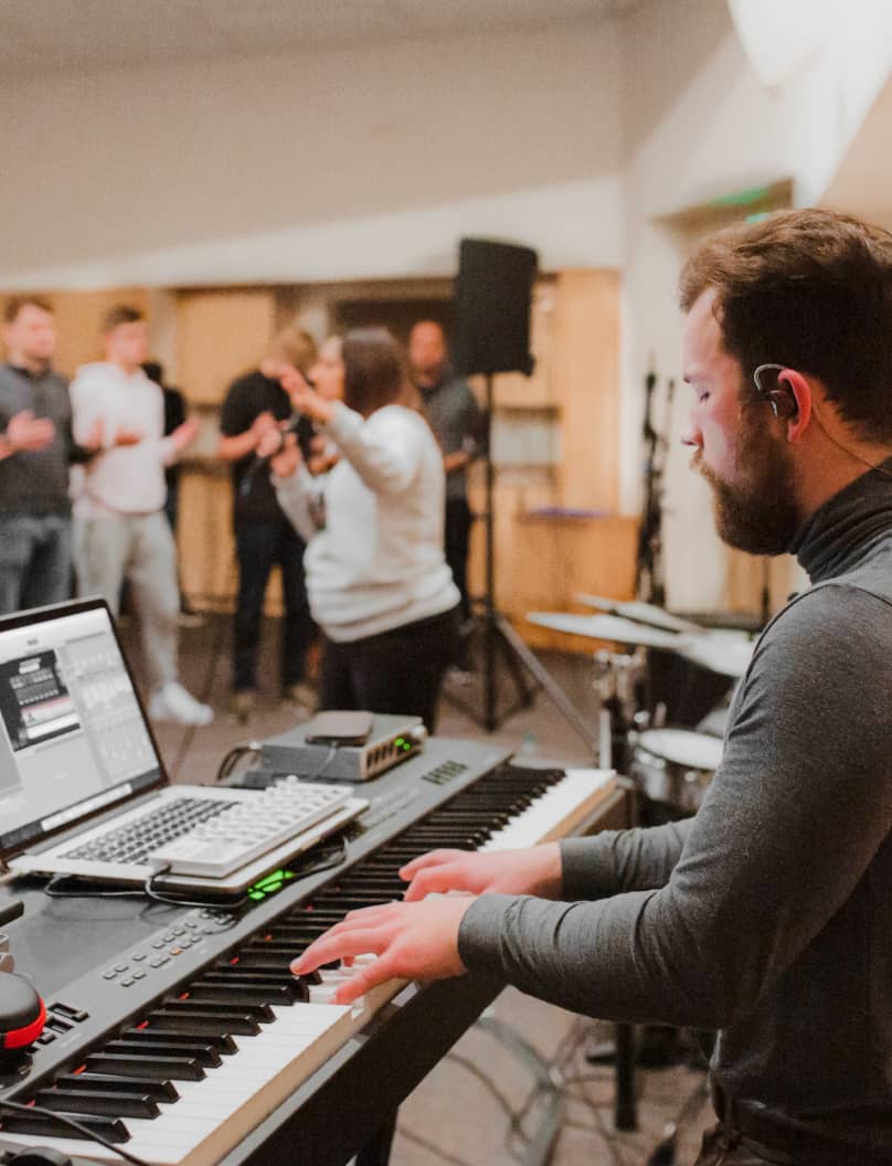 Our Church Pianist Photo - Worship X Webflow Template