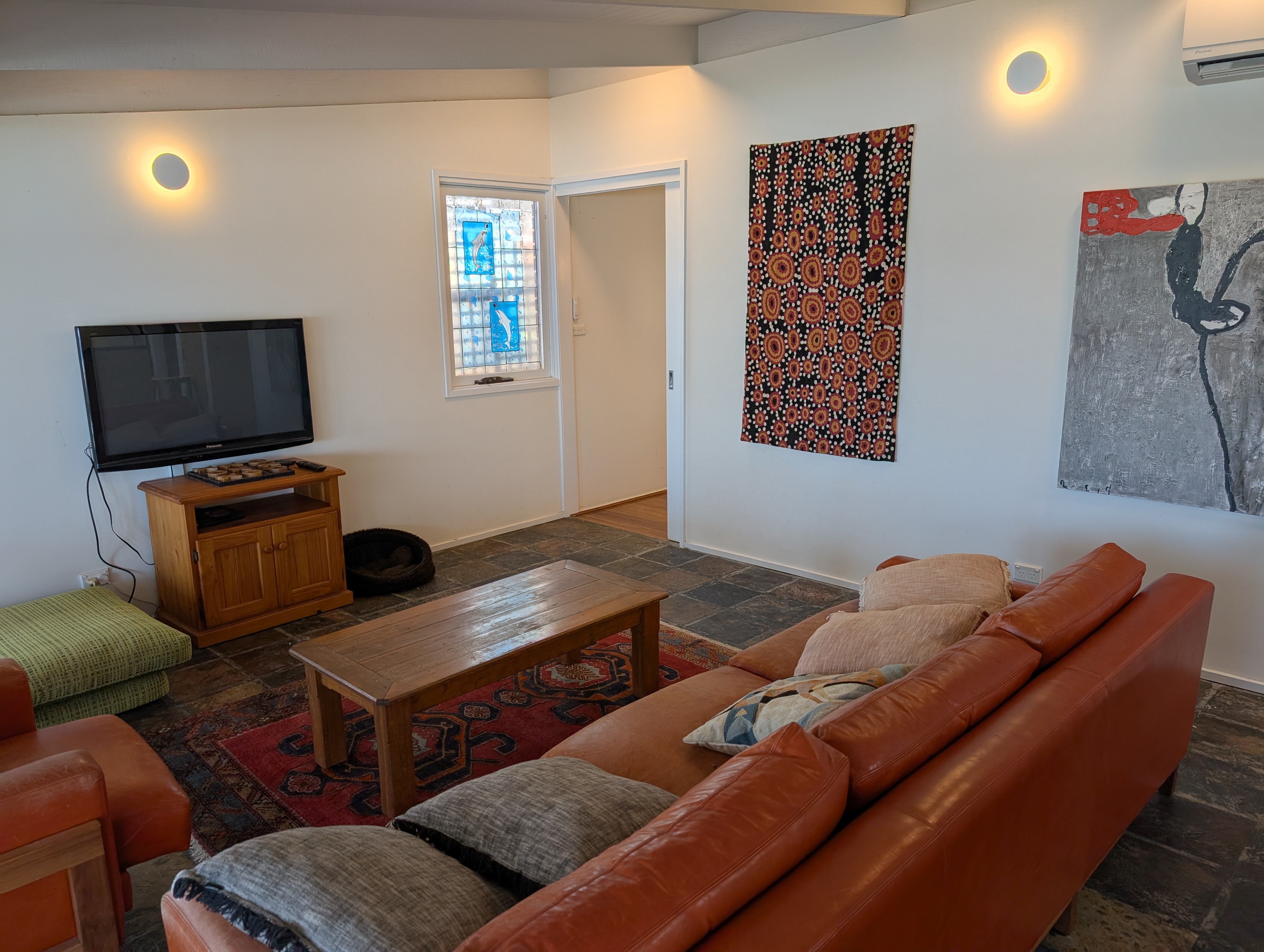 image of maintenance service team at work (for a property management company)