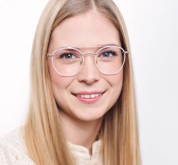 Porträt Melanie Blaha.